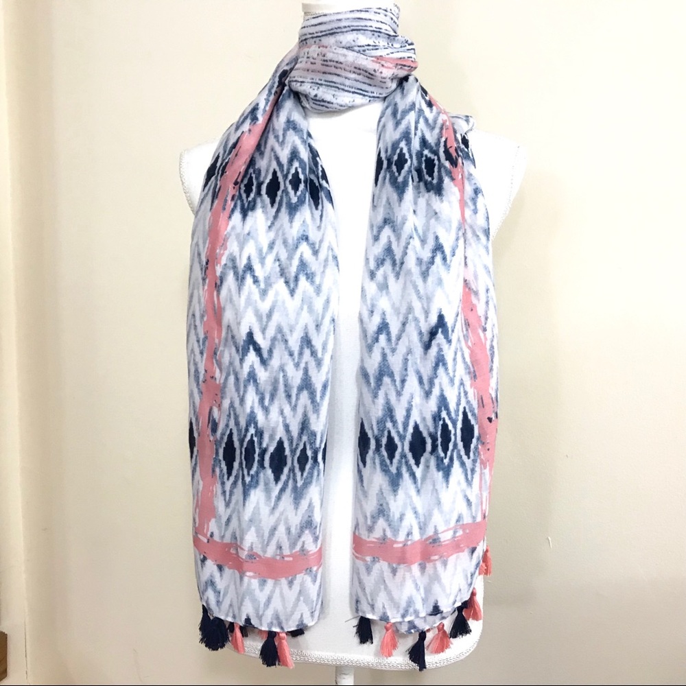 Gorgeous Large Boutique Scarf/Shawl NWT
